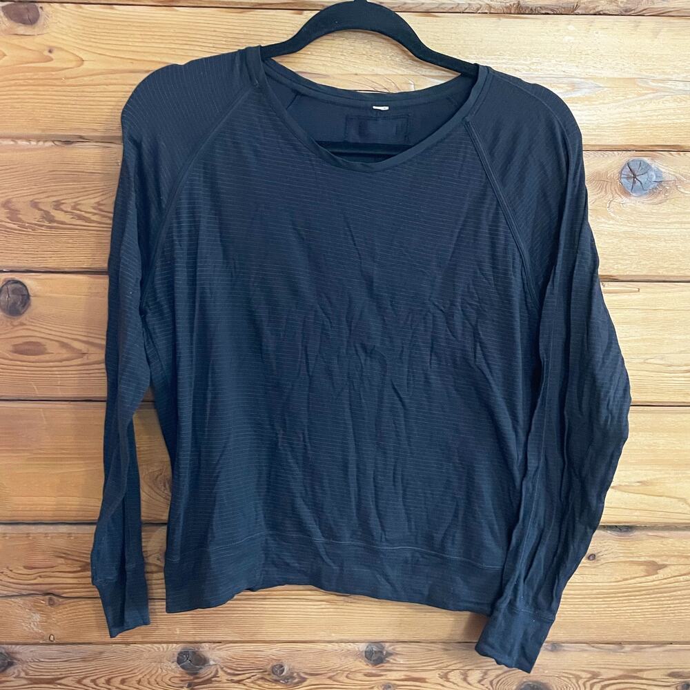 Lululemon Gray lightweight Long sleeve